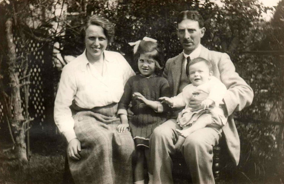 Stewart and Rosalie with Mary and Anthony.  The boy died tragically in an accident in 1924