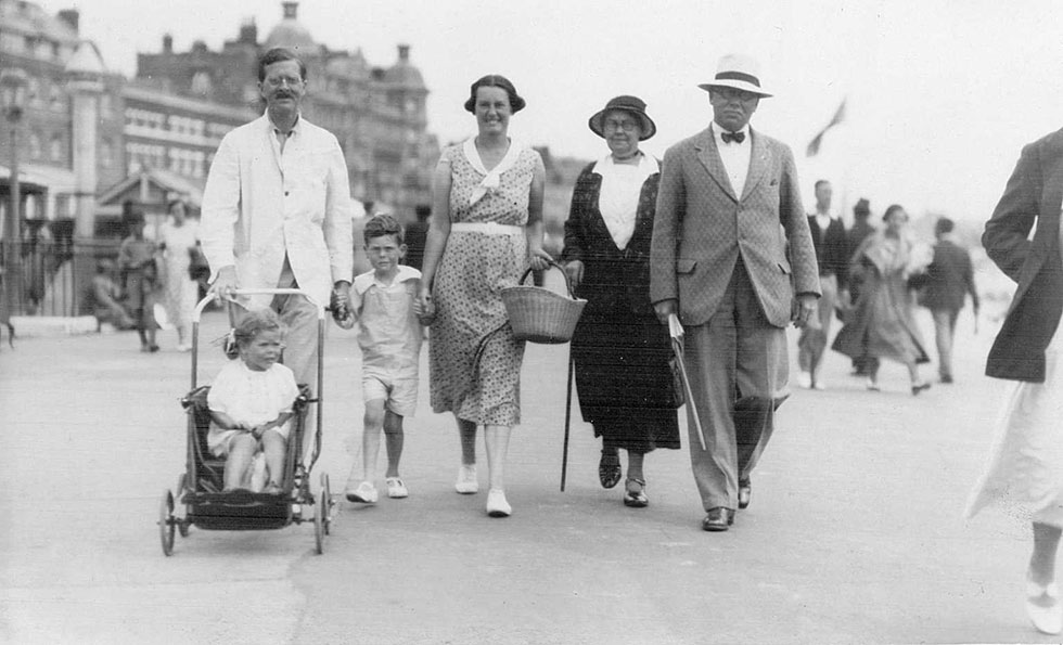 George and Lucy with the children at Weymouth in 1934.  They are with Lucy’s parents, James and Annie Starr