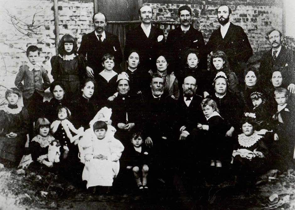The Quinton and Barton Families in 1894a