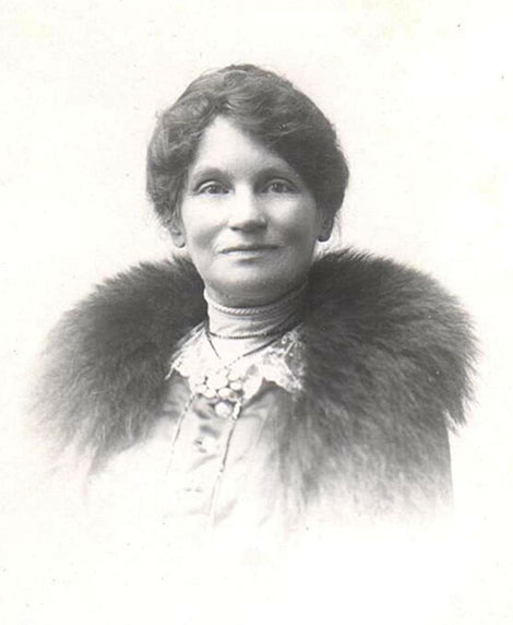 Emma around 1915