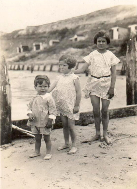 The three children at the seaside