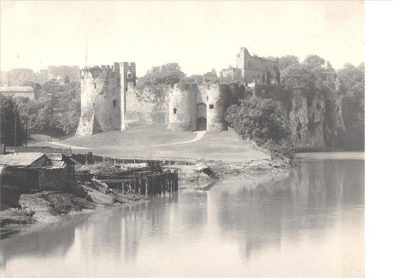 Chepstow Castle – a large print taken from the bridge, perhaps taken 1900-10